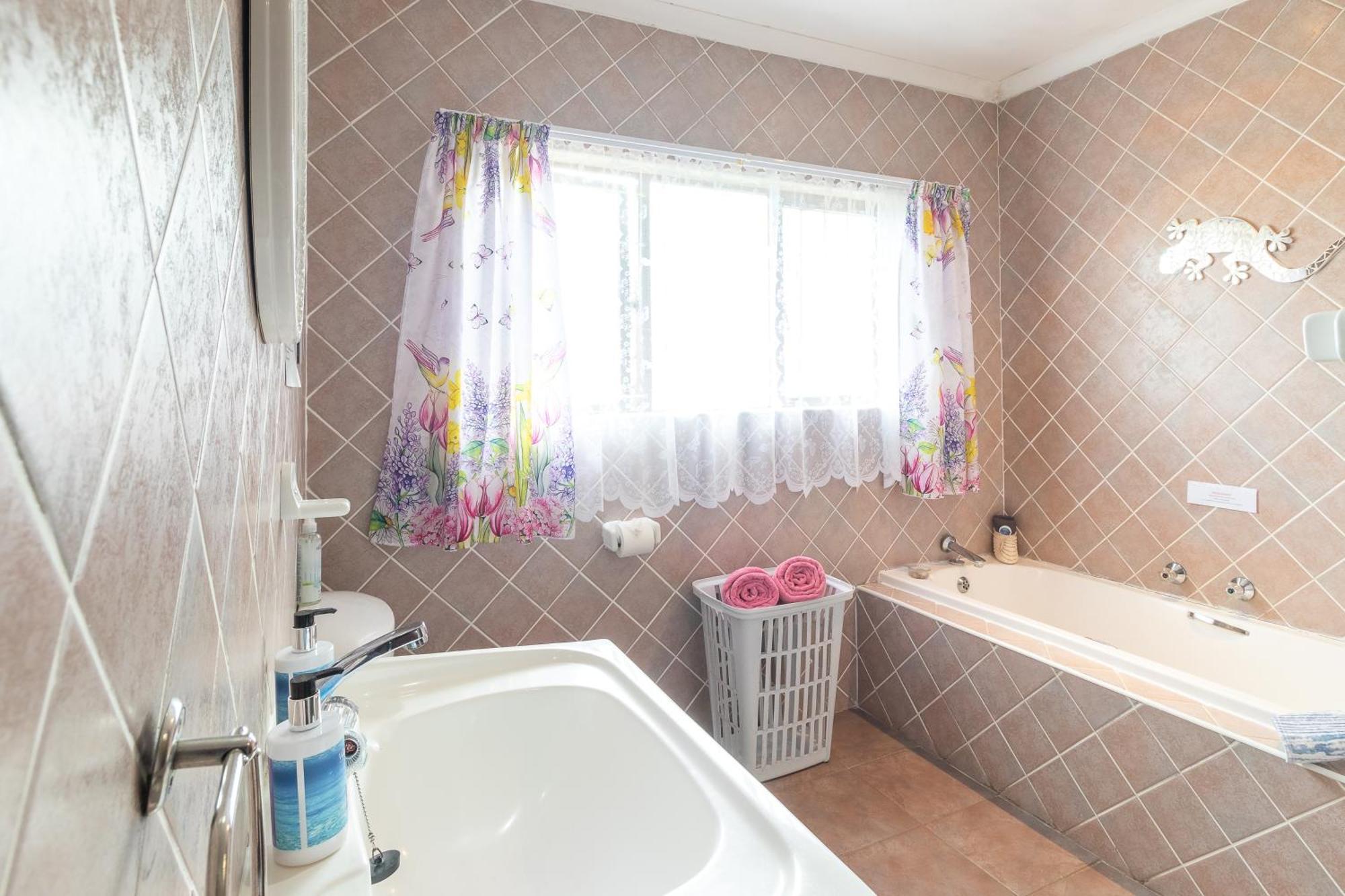 Villa Majestic For Exclusive Accommodation Port Alfred Exteriör bild